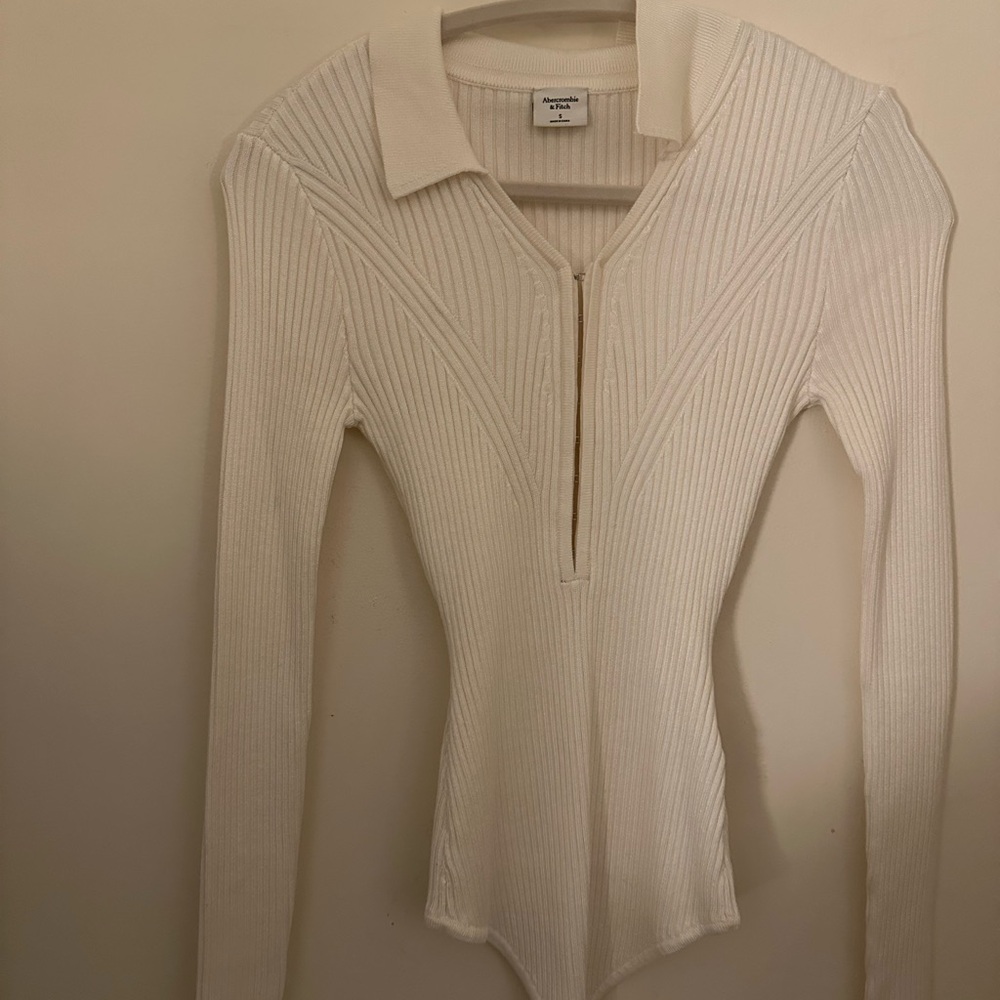 Abercrombie & Fitch Cream Ribbed Asymmetrical Bodysuit